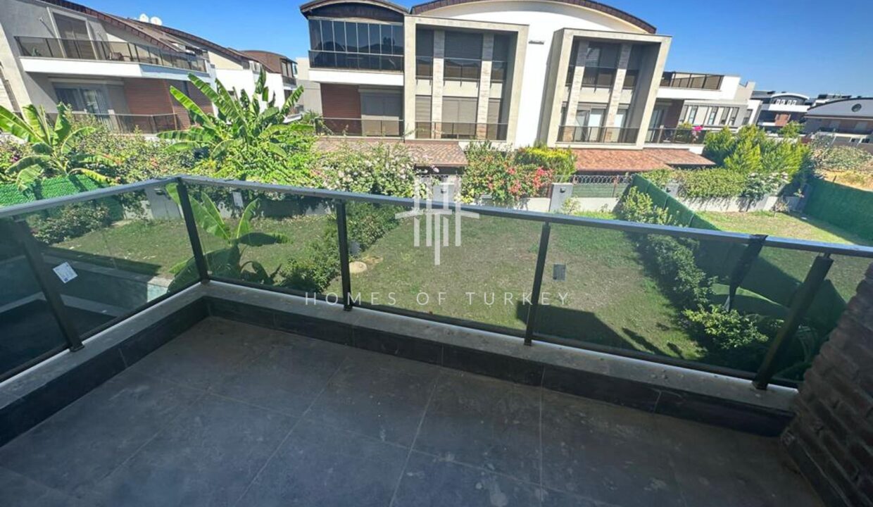 Ultra Luxury Villa with Private Pool and Garden in Konyaaltı, Antalya 17