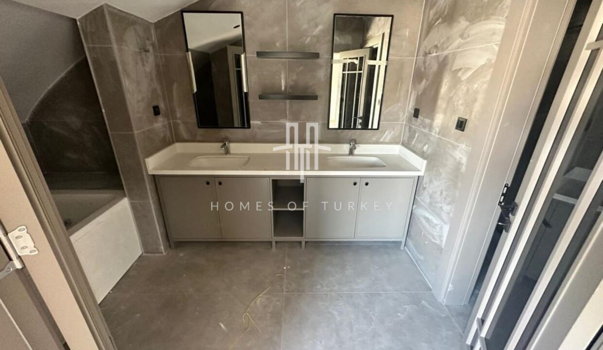 Ultra Luxury Villa with Private Pool and Garden in Konyaaltı, Antalya 27