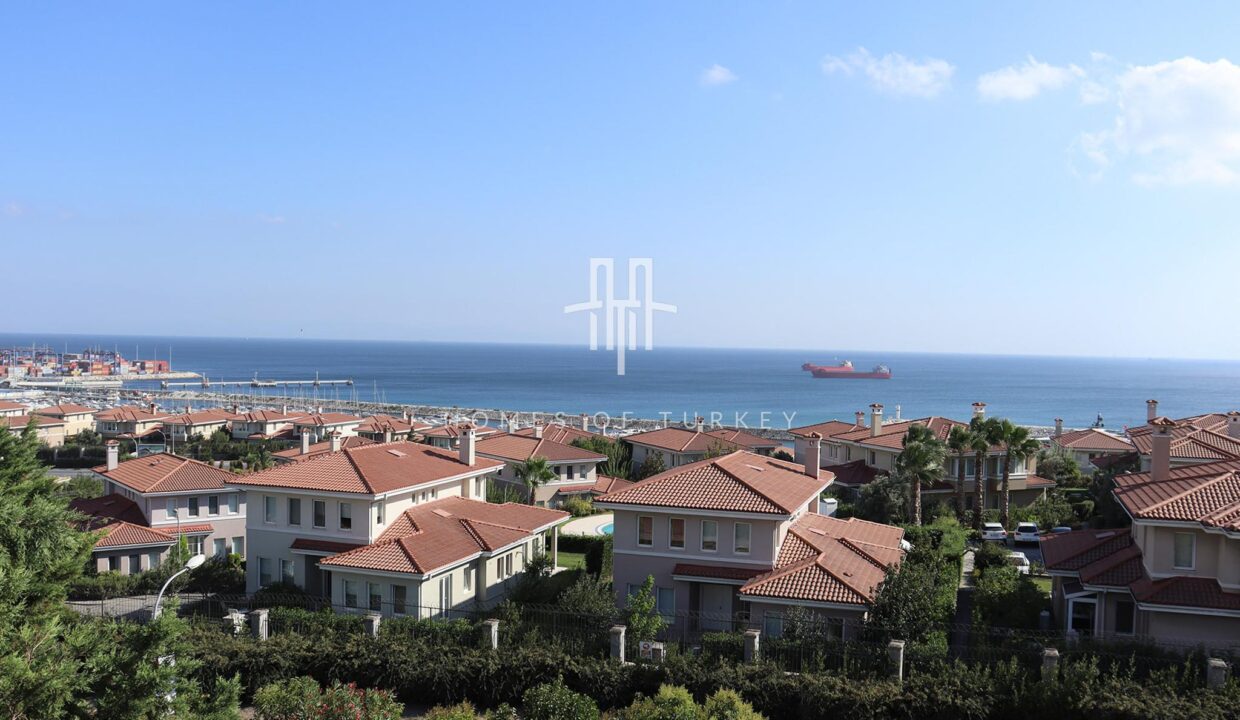 Detached Garden and Pool Villas by the Sea in Beylikdüzü, 1,,
