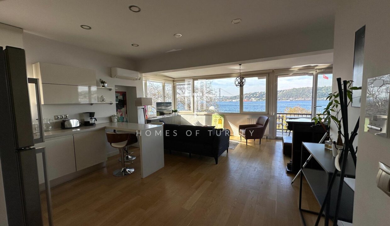 Mansion flat with Magnificent Bosphorus View in Üsküdar, Istanbul 2