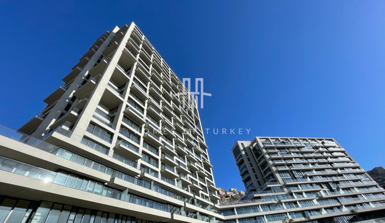 Luxury Apartments in a Complex with Sea View in Maltepe, Istanbul 2-2