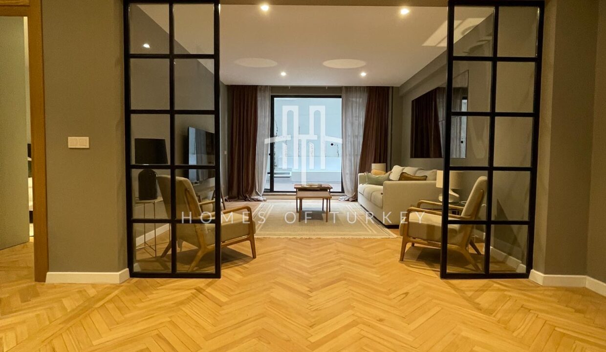 Fully Furnished Flat For Sale With A Gorgeous Terrace In Şişli, Nişantaşı 5