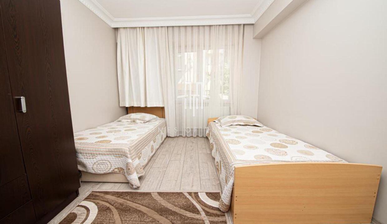 2+1 Flat with Golden Horn View and Large Terrace in Beyoğlu, Istanbul 10