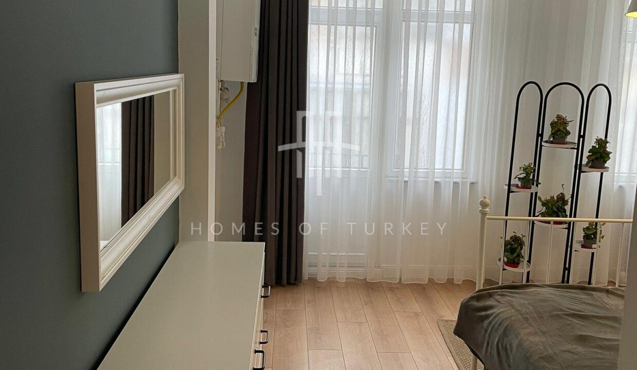 2+1 Spacuous Apartment For Sale In Sıslı Center 17,