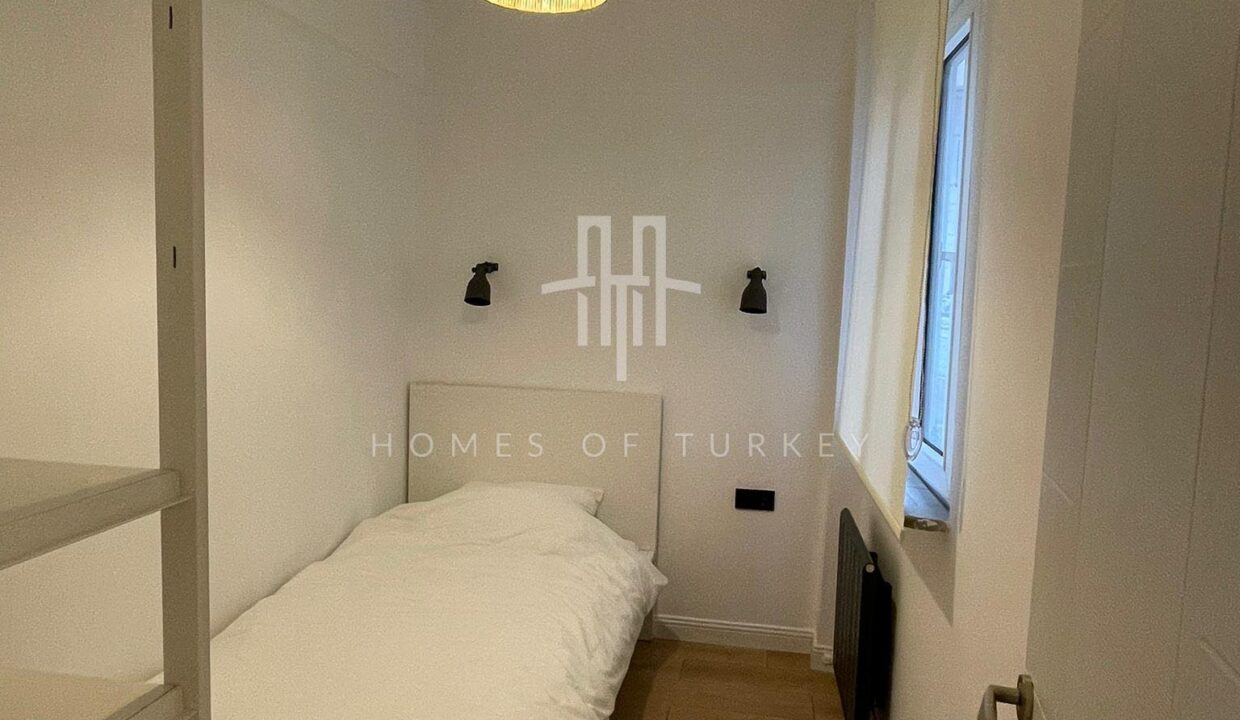 2+1 Spacuous Apartment For Sale In Sıslı Center 26