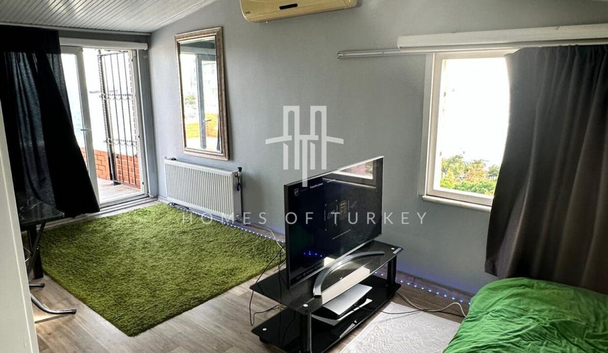 3+1 Duplex Flat with Sea View and Terrace for Sale in Bakırköy 15