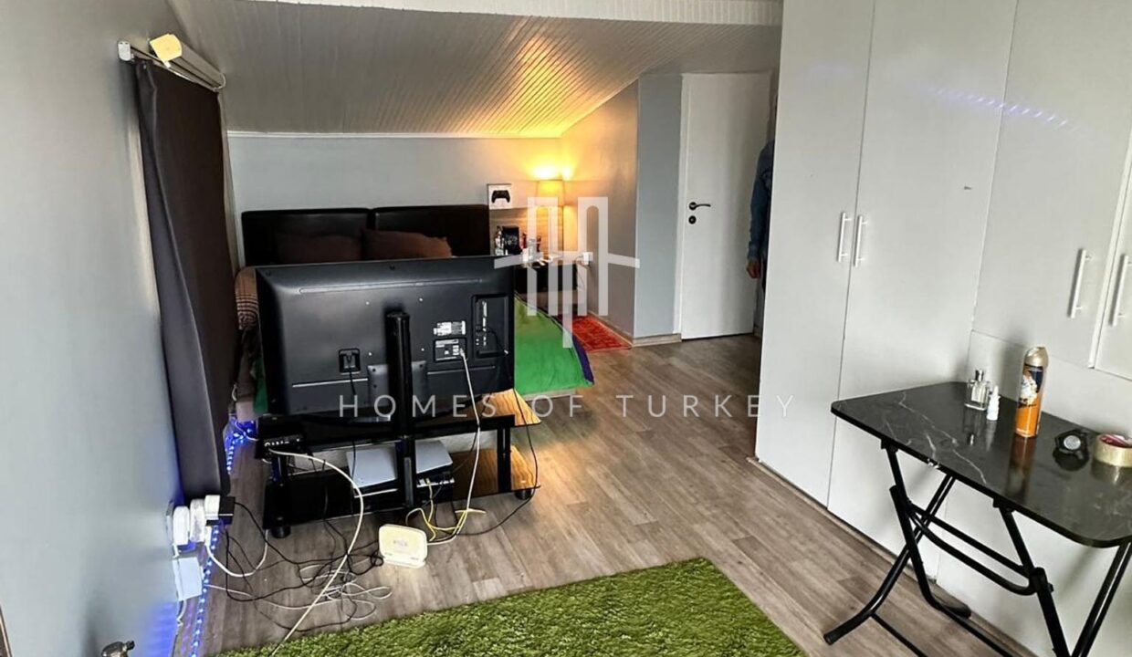 3+1 Duplex Flat with Sea View and Terrace for Sale in Bakırköy 17