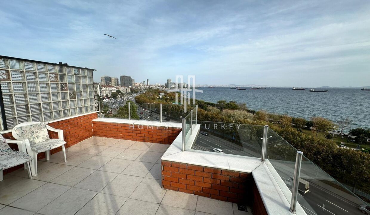 3+1 Duplex Flat with Sea View and Terrace for Sale in Bakırköy 6