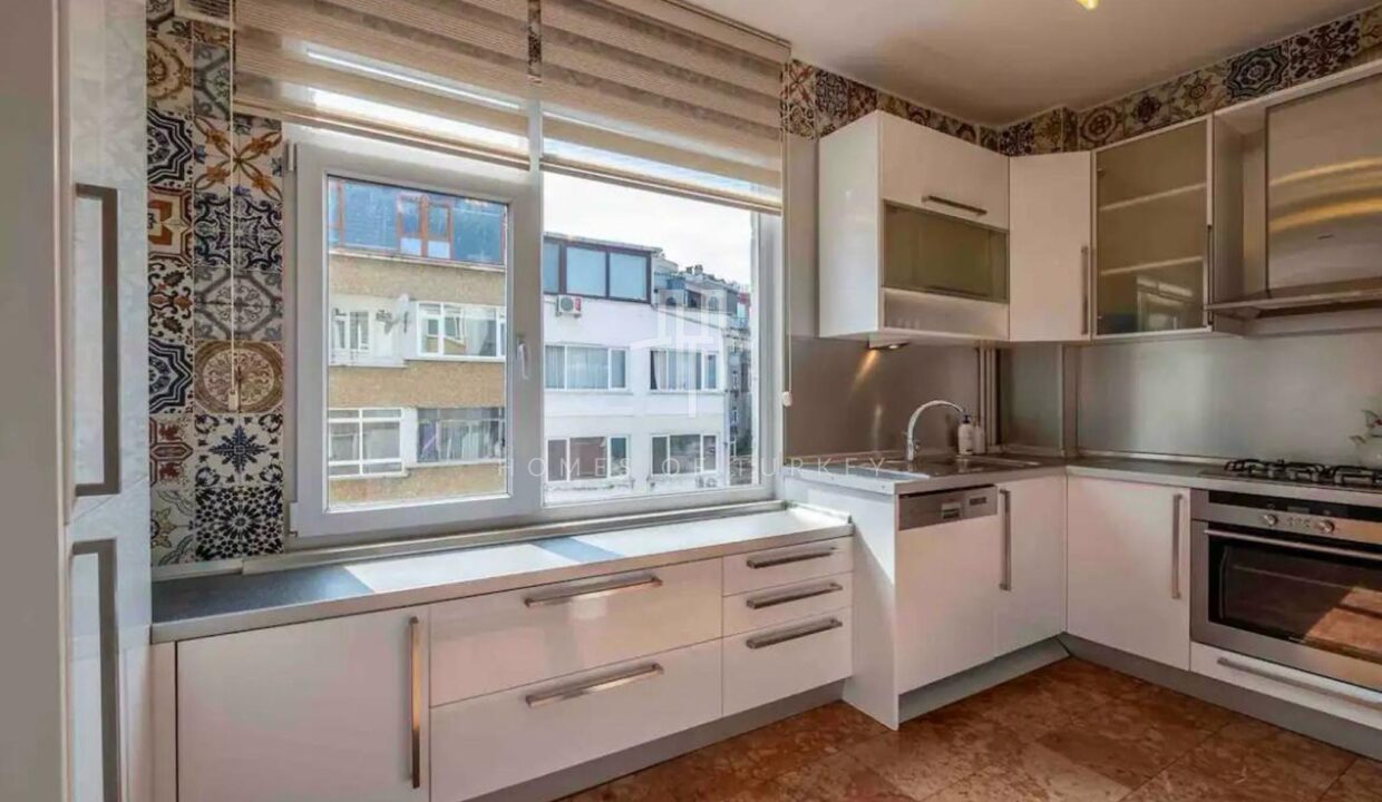 Flat for Sale with Panoramic Sea and Bosphorus View in Beyoglu, Cihangir 19,