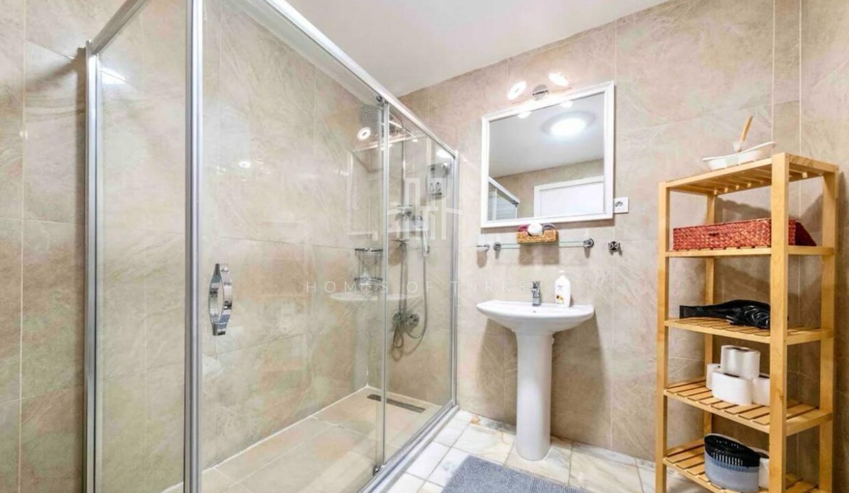 Flat for Sale with Panoramic Sea and Bosphorus View in Beyoglu, Cihangir 23