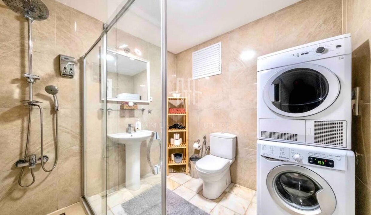 Flat for Sale with Panoramic Sea and Bosphorus View in Beyoglu, Cihangir 25