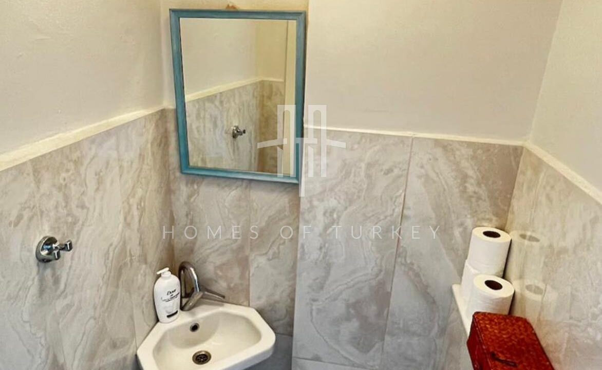 Flat for Sale with Panoramic Sea and Bosphorus View in Beyoglu, Cihangir 26