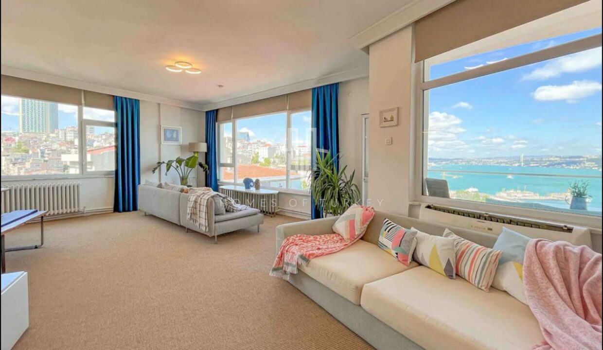 Flat for Sale with Panoramic Sea and Bosphorus View in Beyoglu, Cihangir 3