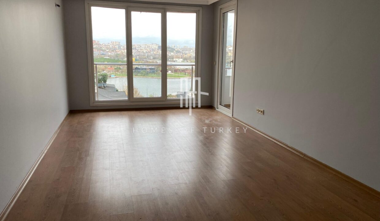 Flat with Golden Horn View in Beyoğlu, Istanbul 2