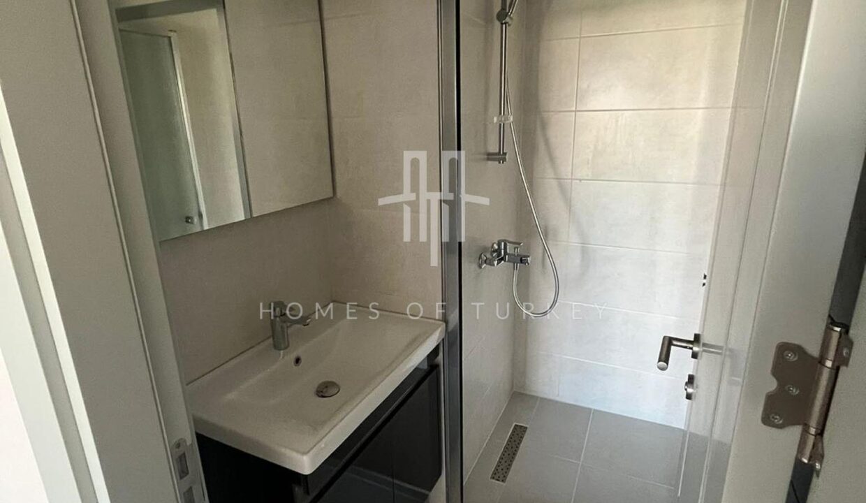 Flats for Sale in a Centrally Located Secure Complex in Bahçelievler 15