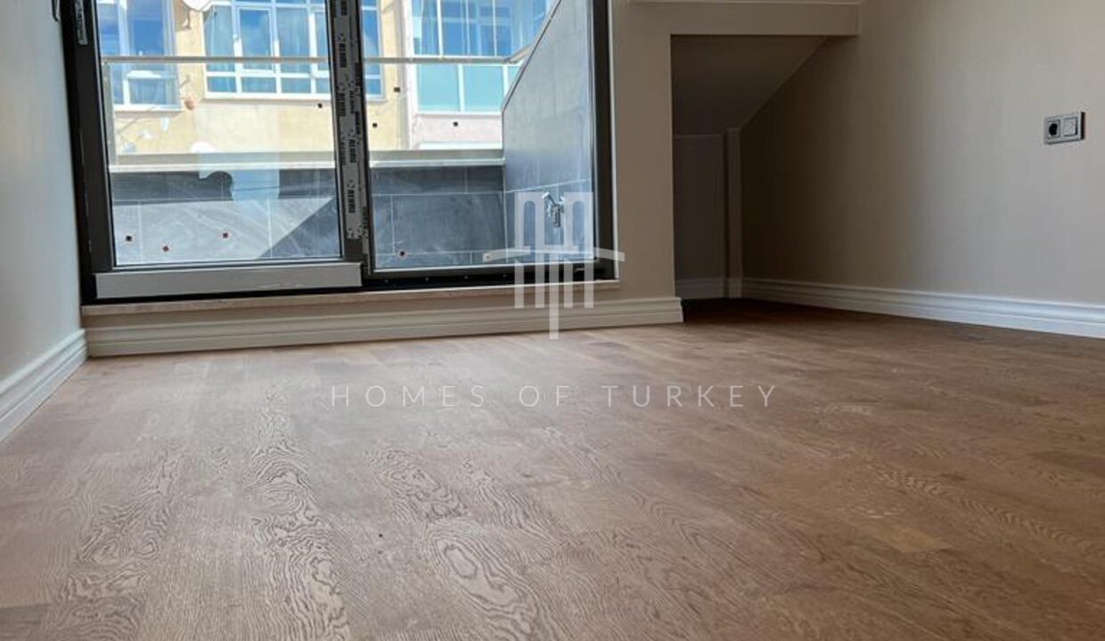 Luxury Duplex Flat for Sale with Bosphorus View in Üsküdar 11