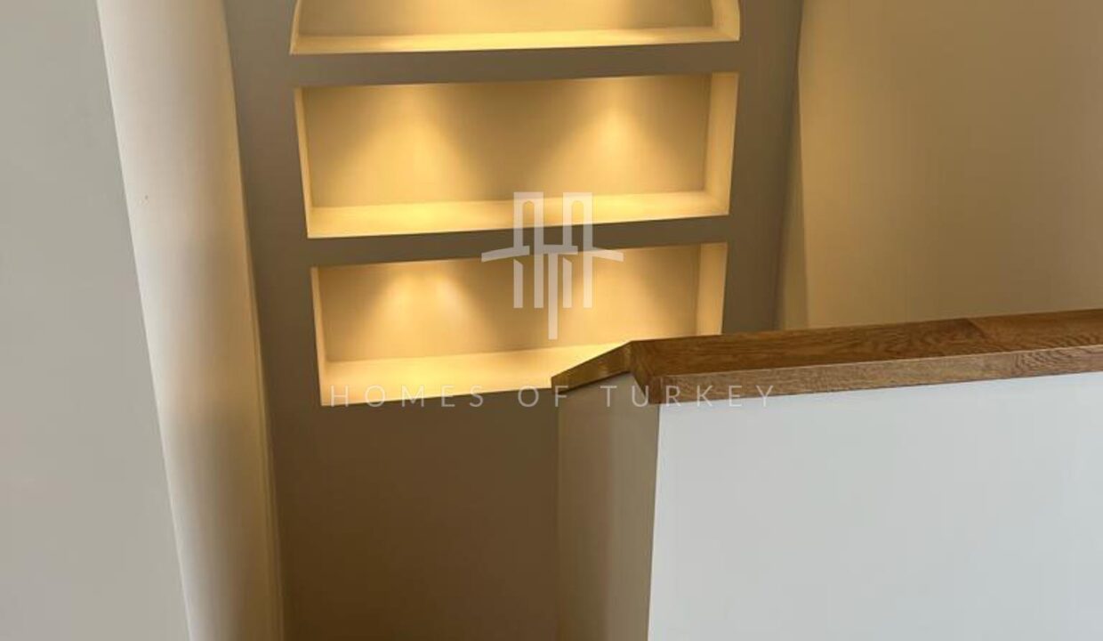 Luxury Duplex Flat for Sale with Bosphorus View in Üsküdar9,,