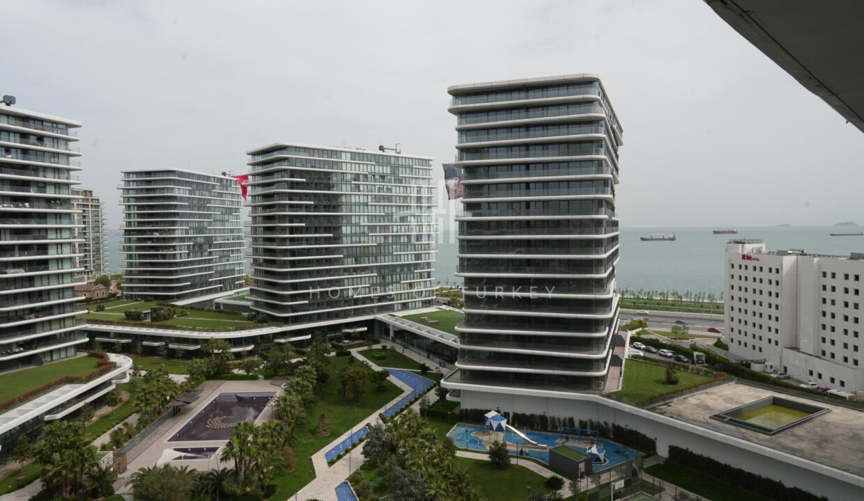 Luxury Flats with Sea and City Views for Sale in Zeytinburnu 3