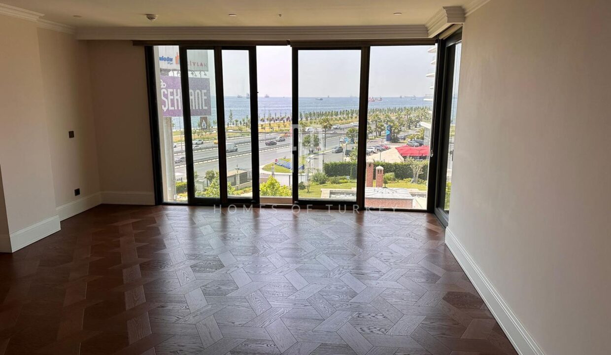 Unique Flats with Sea View in a Mixed Concept in Zeytinburnu 3