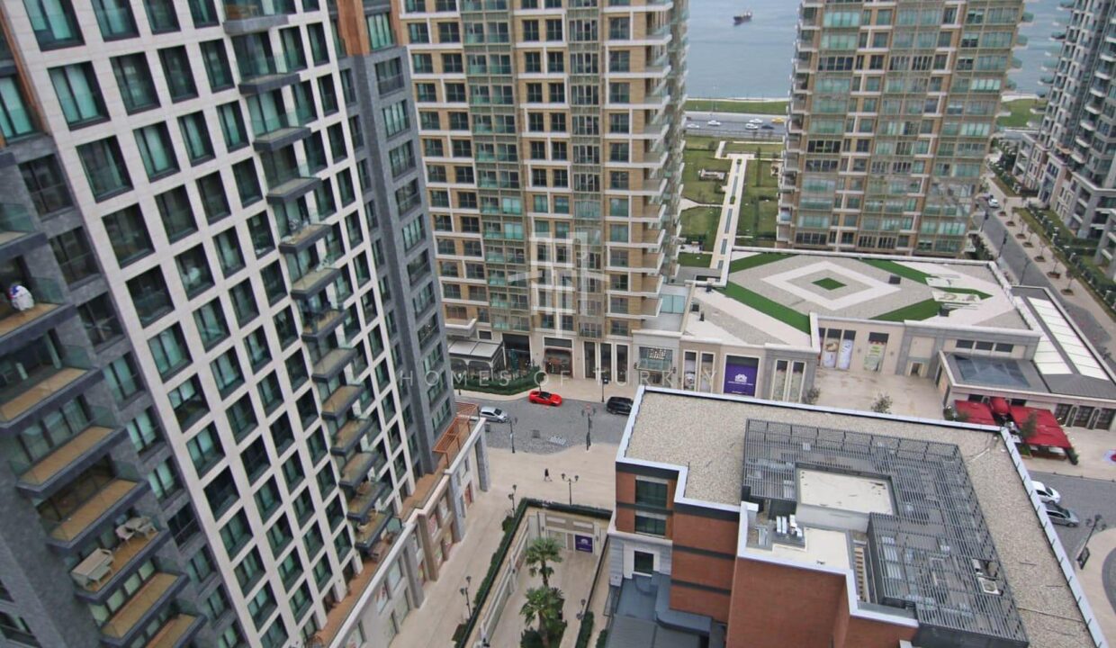 Unique Flats with Sea View in a Mixed Concept in Zeytinburnu 3,