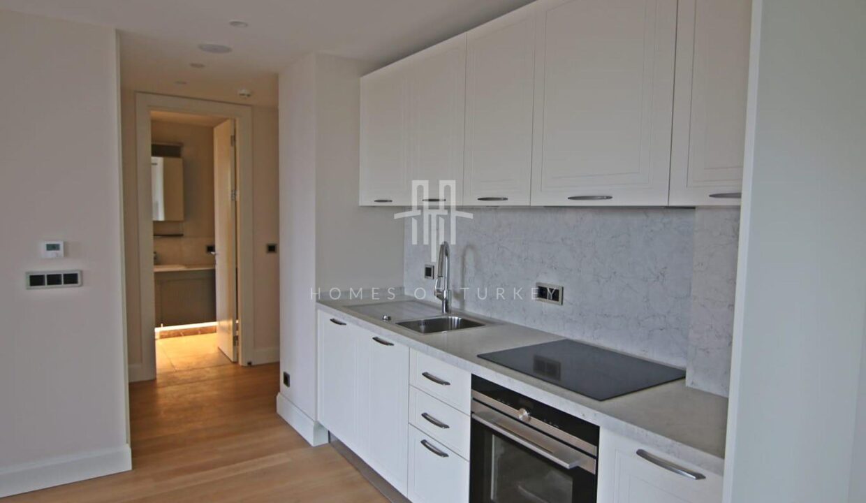 Unique Flats with Sea View in a Mixed Concept in Zeytinburnu 7