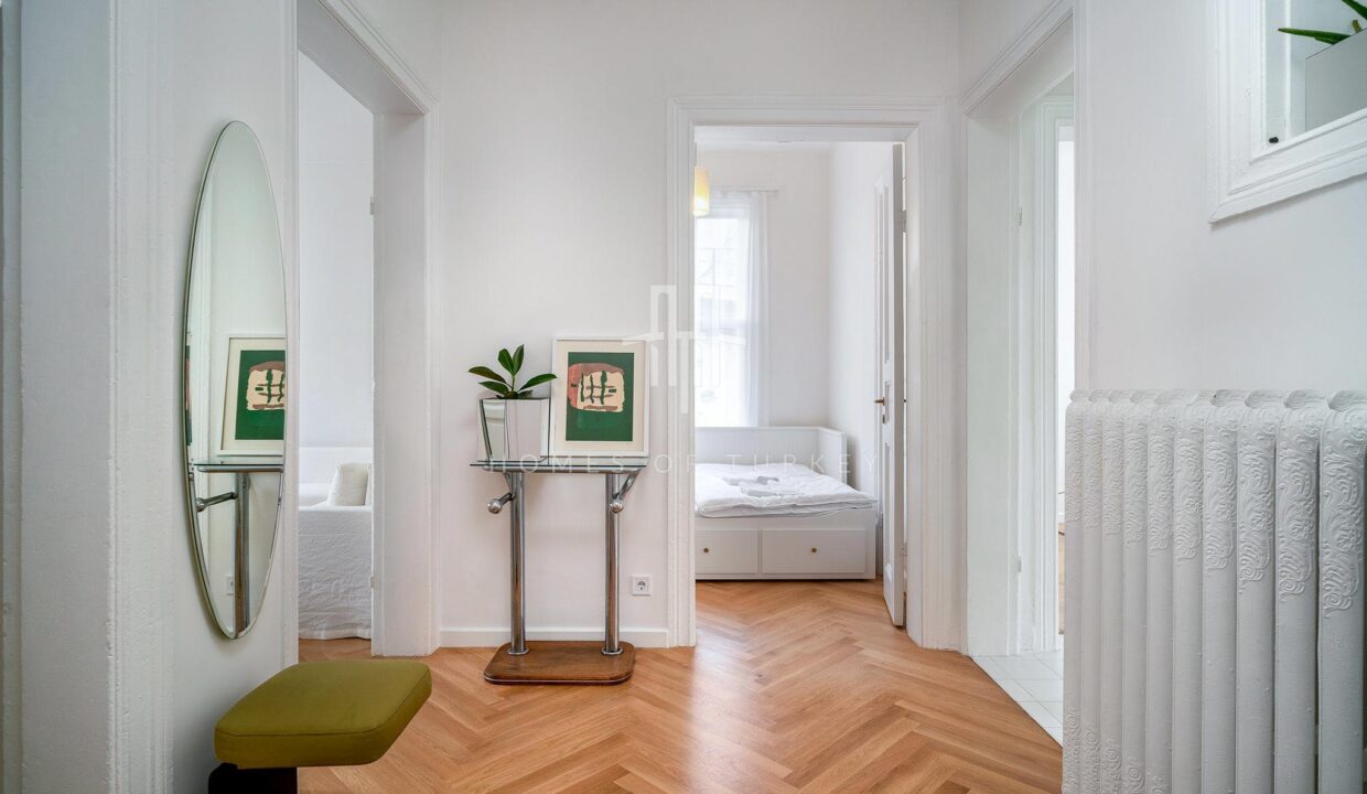 3+1 Apartment for Sale in Galata, Beyoğlu – Perfect for Airbnb 5