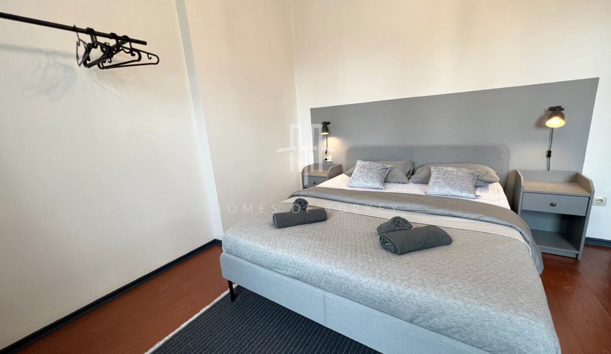 Fully Furnished, Spacious 4+1 Flat for Sale in Şişli Center! 20