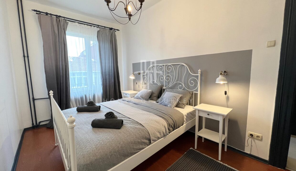 Fully Furnished, Spacious 4+1 Flat for Sale in Şişli Center! 23
