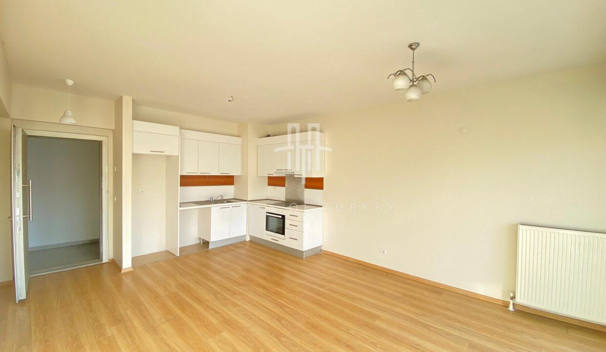 Attractively Priced 2+1 Apartment for Sale in a Site with Pool in Başakşehir 11