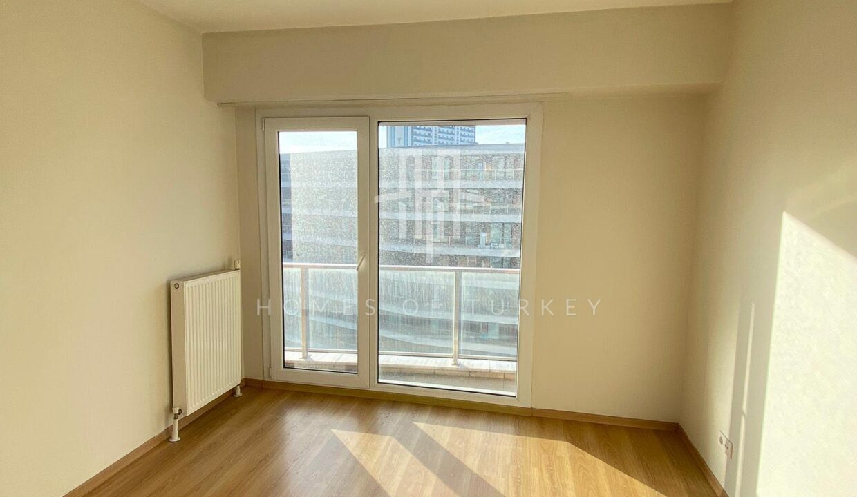Attractively Priced 2+1 Apartment for Sale in a Site with Pool in Başakşehir 13