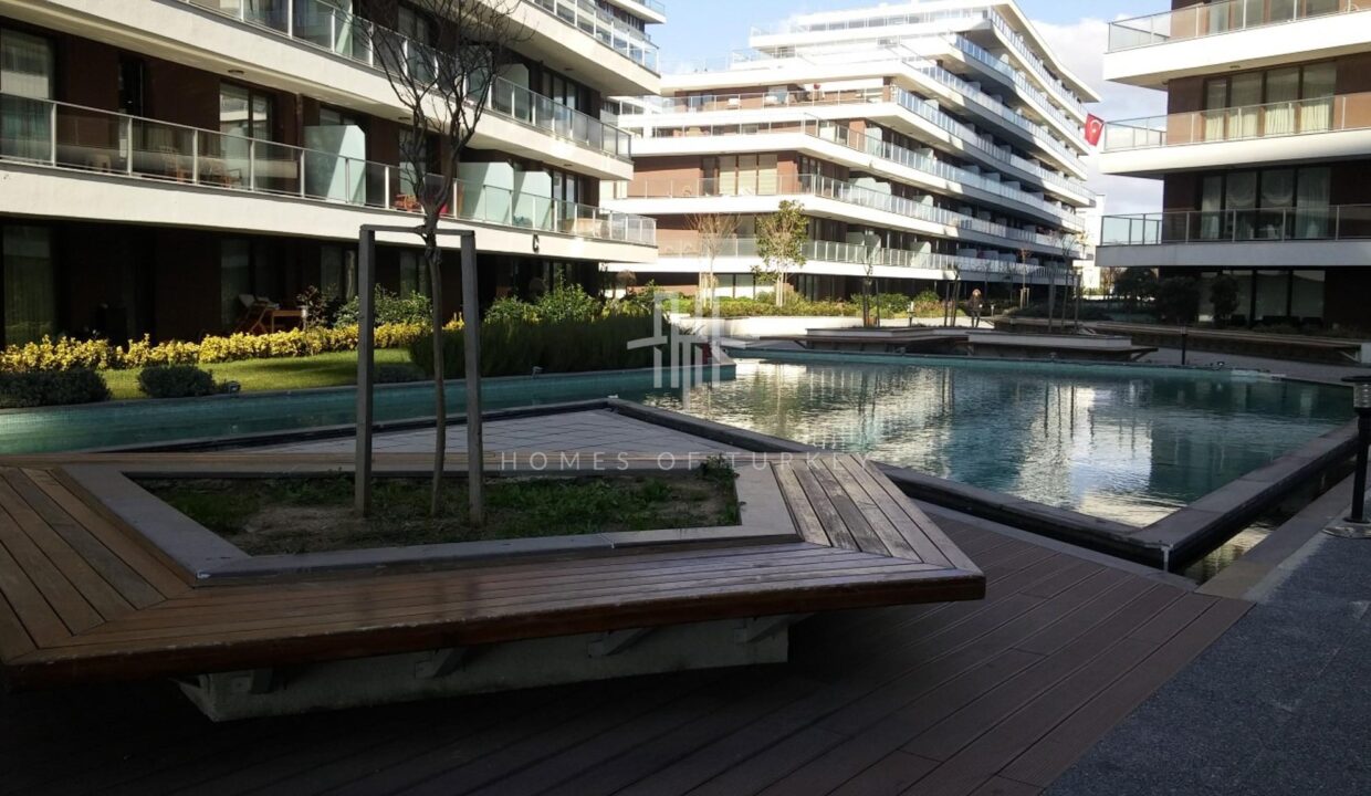 Attractively Priced 2+1 Apartment for Sale in a Site with Pool in Başakşehir 5
