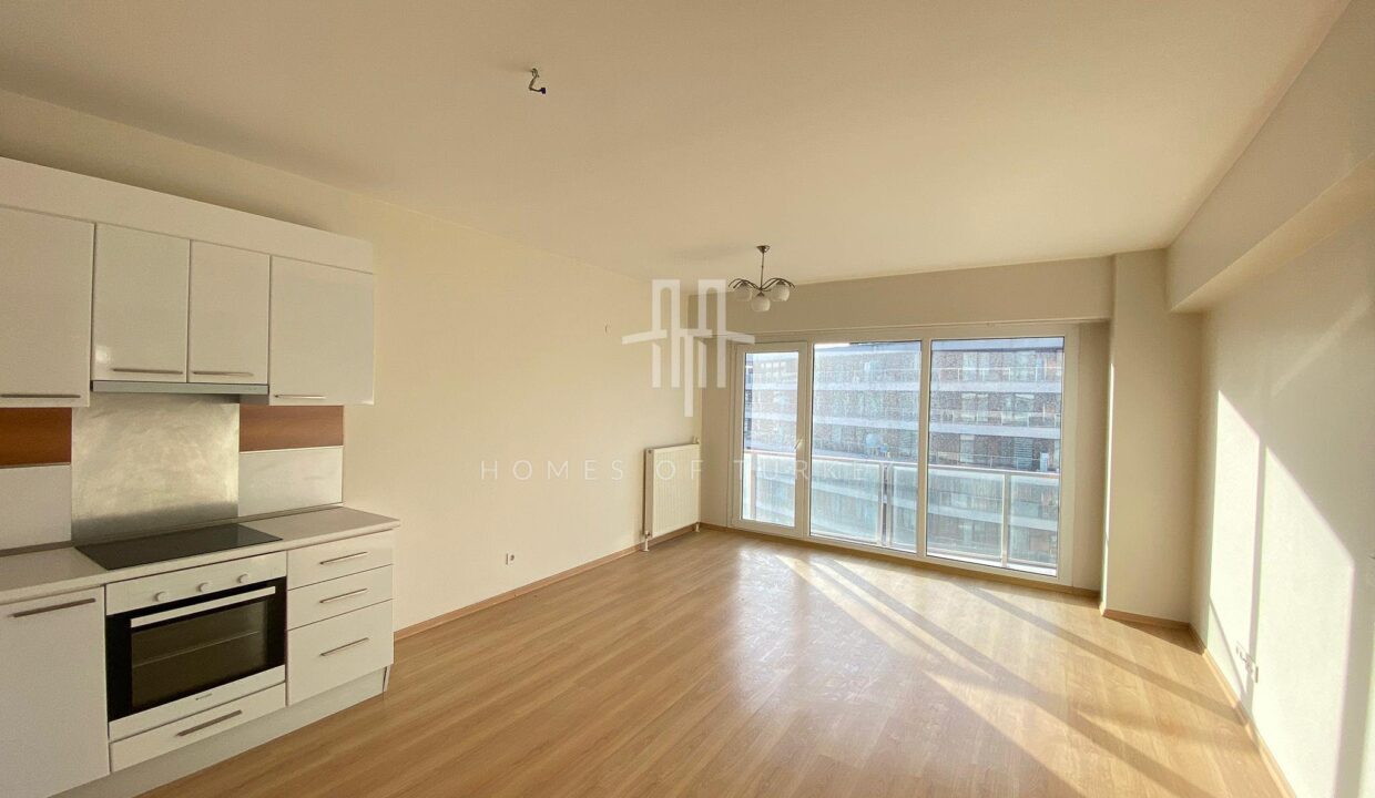 Attractively Priced 2+1 Apartment for Sale in a Site with Pool in Başakşehir 9