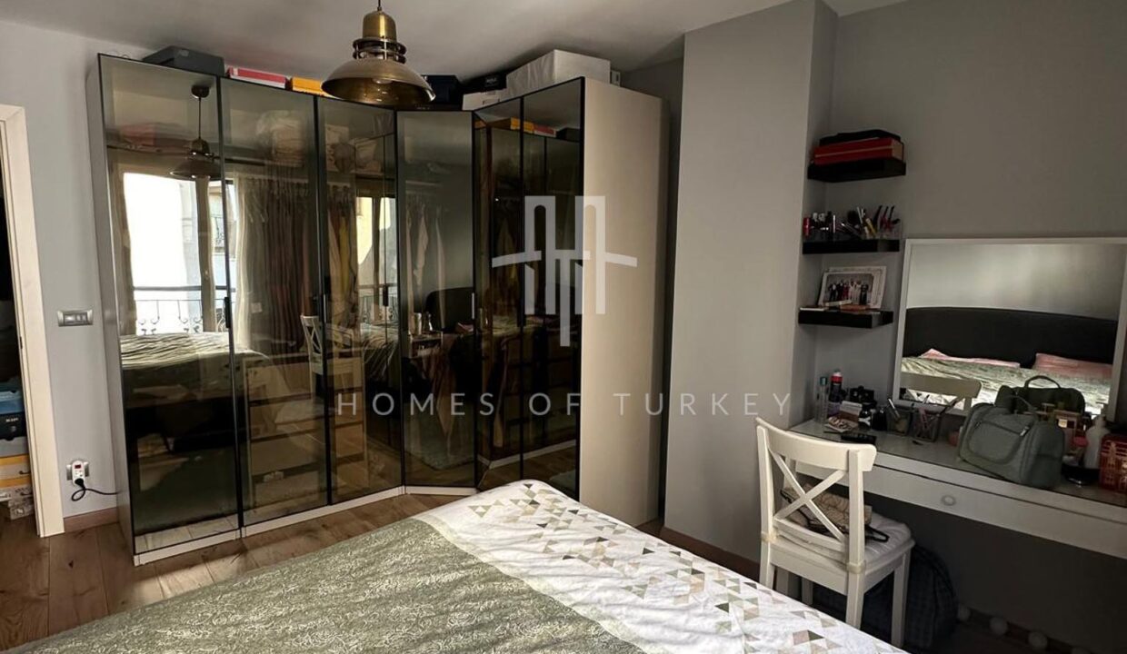 Beyoglu, Galata 2+1 Apartment with Parking Lot and Elevator 10