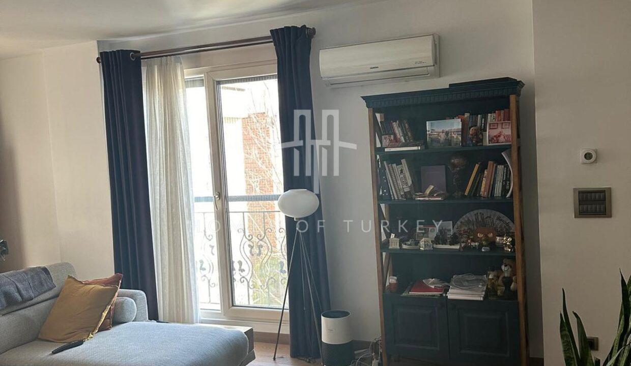 Beyoglu, Galata 2+1 Apartment with Parking Lot and Elevator 5