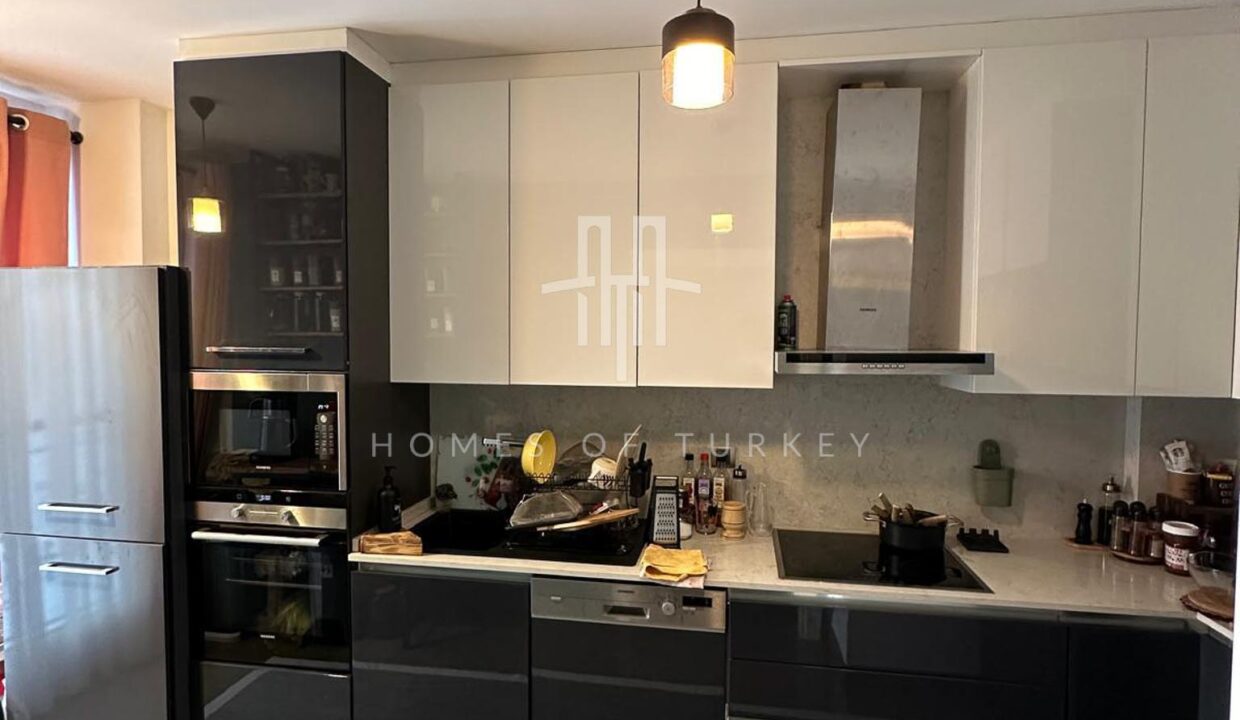 Beyoglu, Galata 2+1 Apartment with Parking Lot and Elevator 6