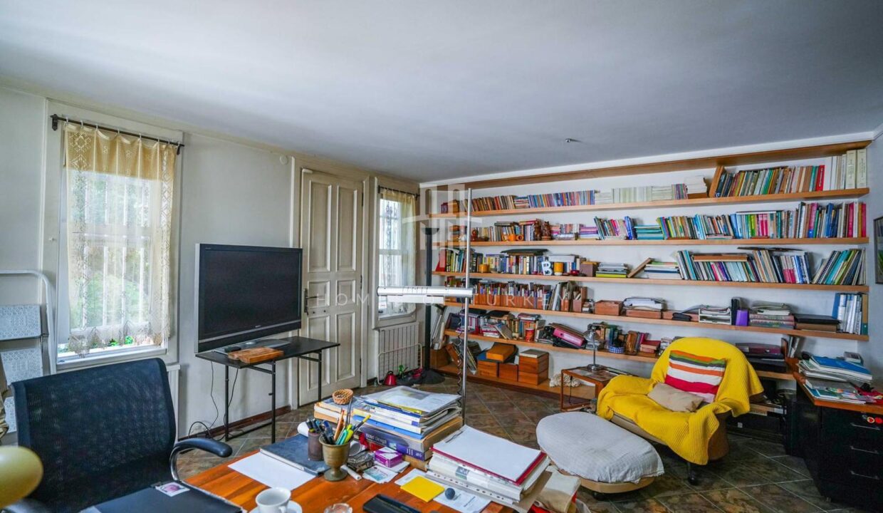 Istanbul, Detached Villa for Sale with Partial Bosphorus View in Sariyer 22