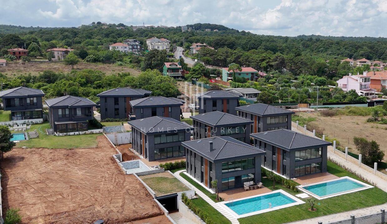 Luxury Villas with Independent Gardens and Sea Views in Şile Ready to move 3