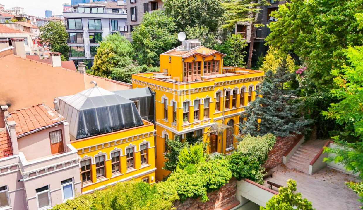Restored Historical Mansion for Sale in Beşiktaş Center, Istanbul 1,