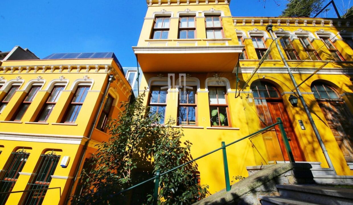 Restored Historical Mansion for Sale in Beşiktaş Center, Istanbul 1