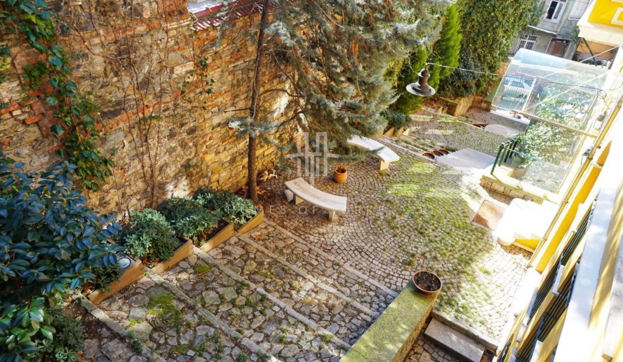 Restored Historical Mansion for Sale in Beşiktaş Center, Istanbul 17