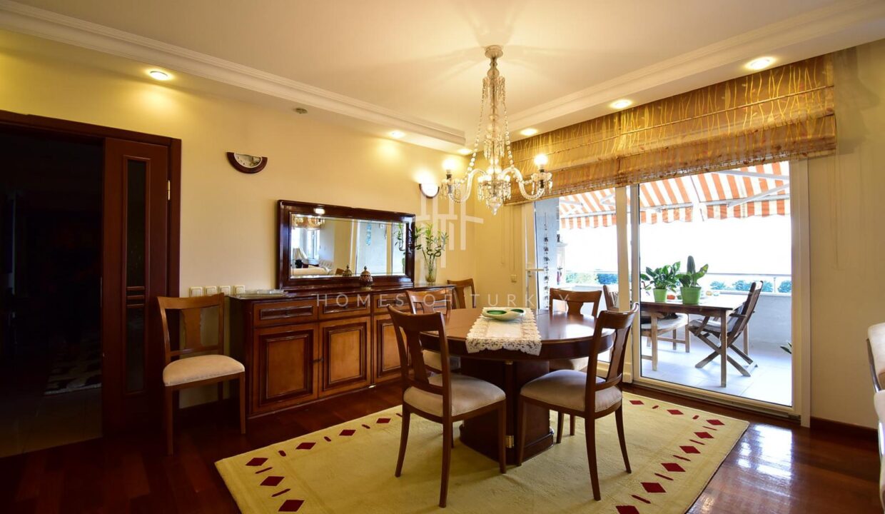 4+1 Apartment for Sale with Panoramic Sea and Island View in Kartal, Istanbul 6