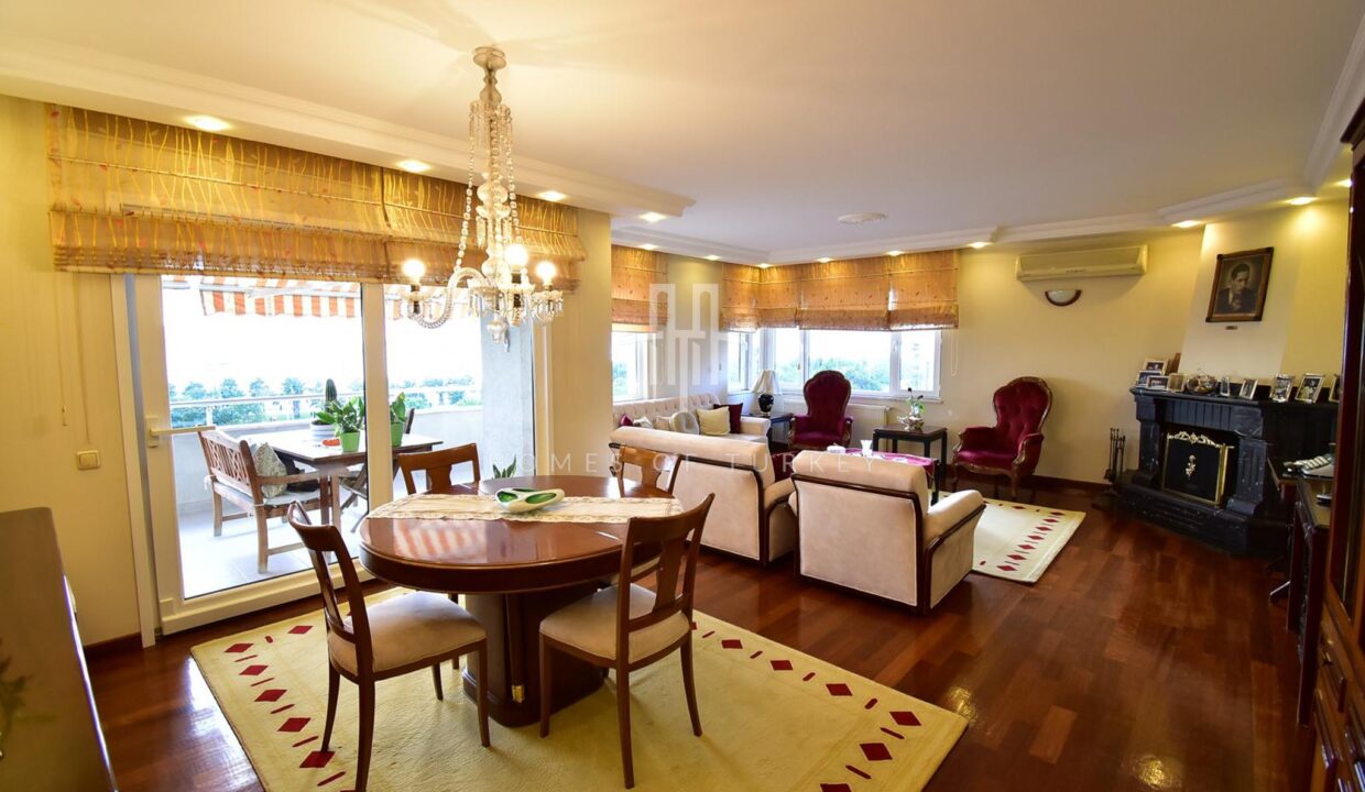 4+1 Apartment for Sale with Panoramic Sea and Island View in Kartal, Istanbul 7,