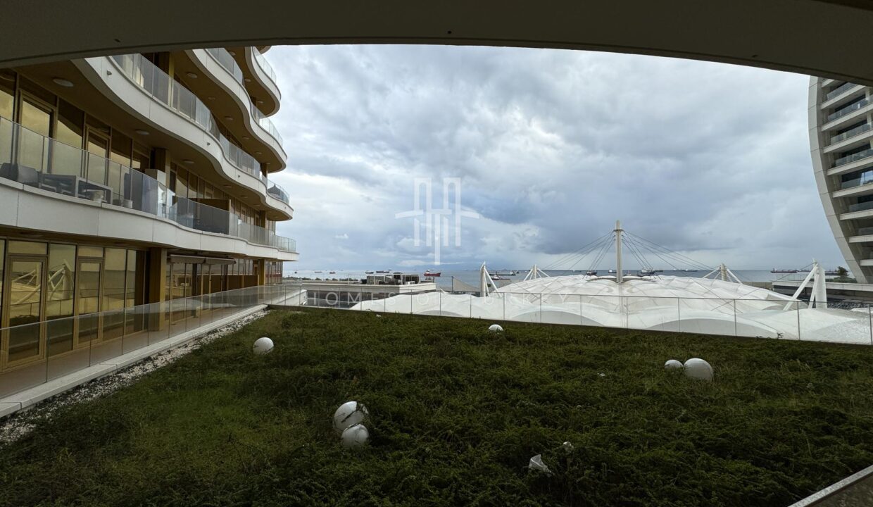 3+1 Flat with Sea View for Sale in Kartal Ist Marina -suitable for Citizenship 2