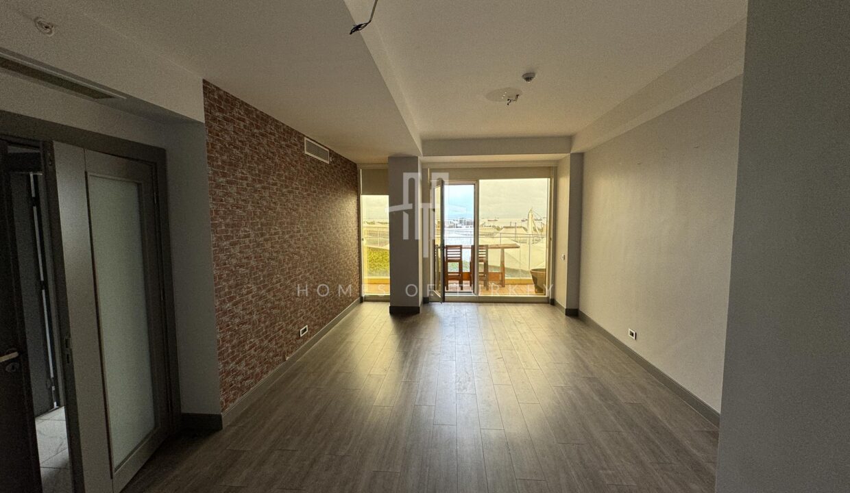 3+1 Flat with Sea View for Sale in Kartal Ist Marina -suitable for Citizenship 3