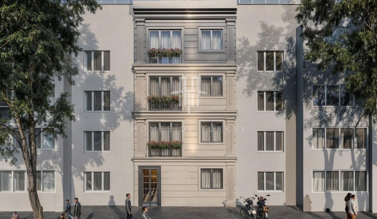 Building for Sale in Beyoğlu, Walking Distance to Metro, Suitable for Airbnb 1