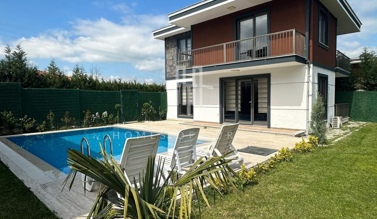 Furnished Villa for Sale in Sakarya Sapanca, Suitable for Citizenship 1