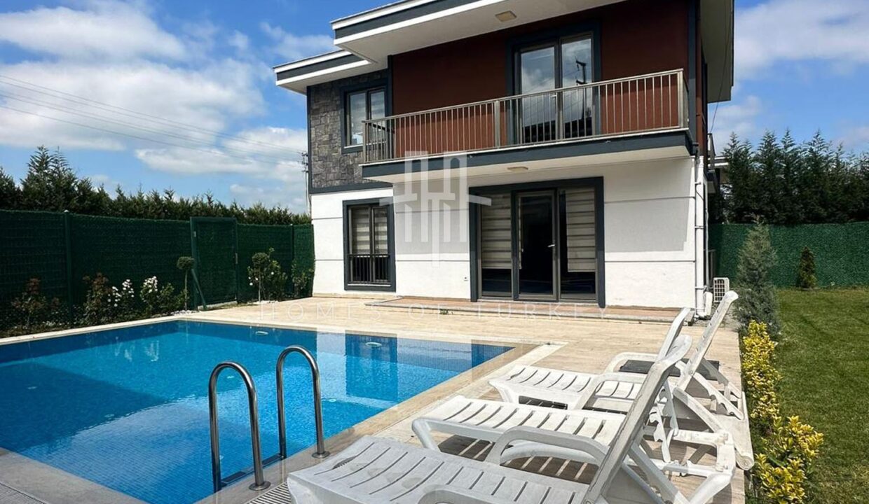 Furnished Villa for Sale in Sakarya Sapanca, Suitable for Citizenship 2