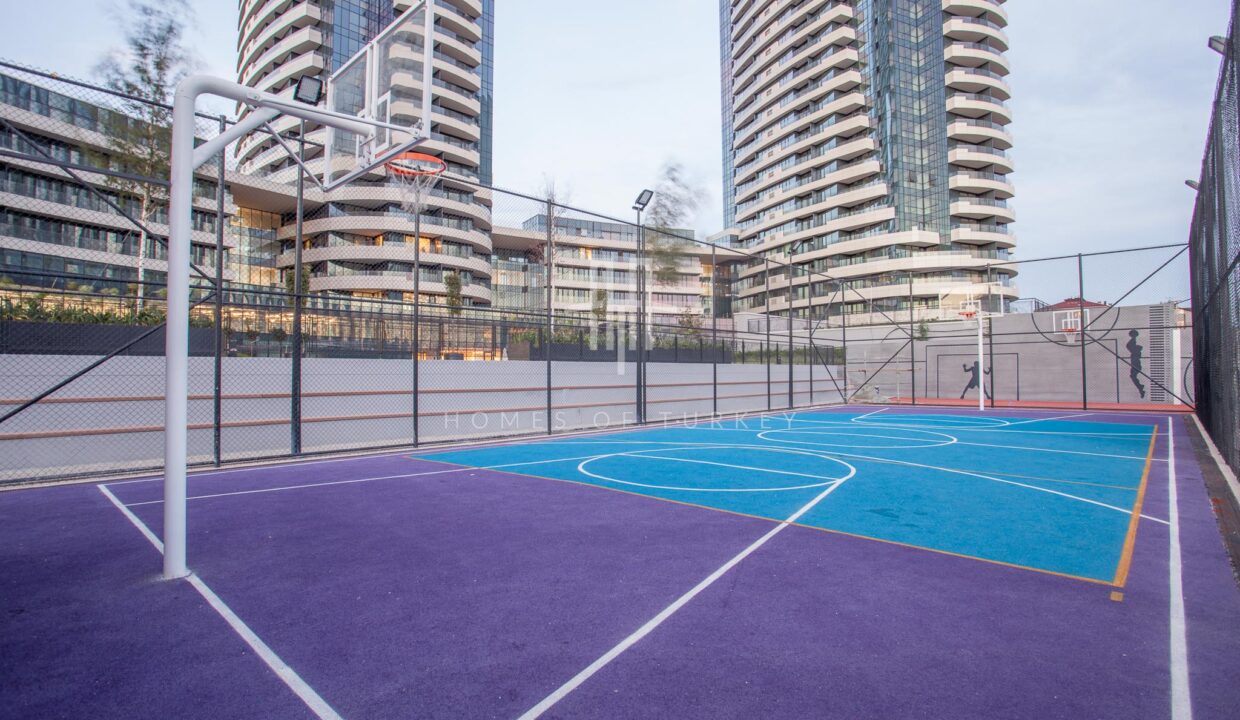 Modern Apartments for Sale with Sea and Island Views in Kartal, Istanbul 16