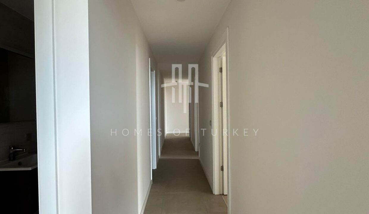 Modern Apartments for Sale with Sea and Island Views in Kartal, Istanbul 25