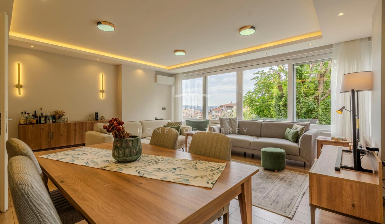 Renovated 3+1 Apartment with an Architect's Touch for Sale in Nişantaşı, Şişli – Elevator Included! 1